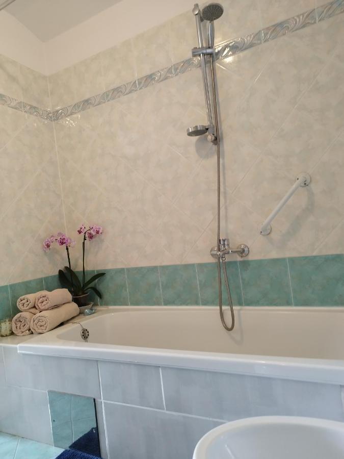 Center Of Rovinj, Sea View Apartment Kültér fotó