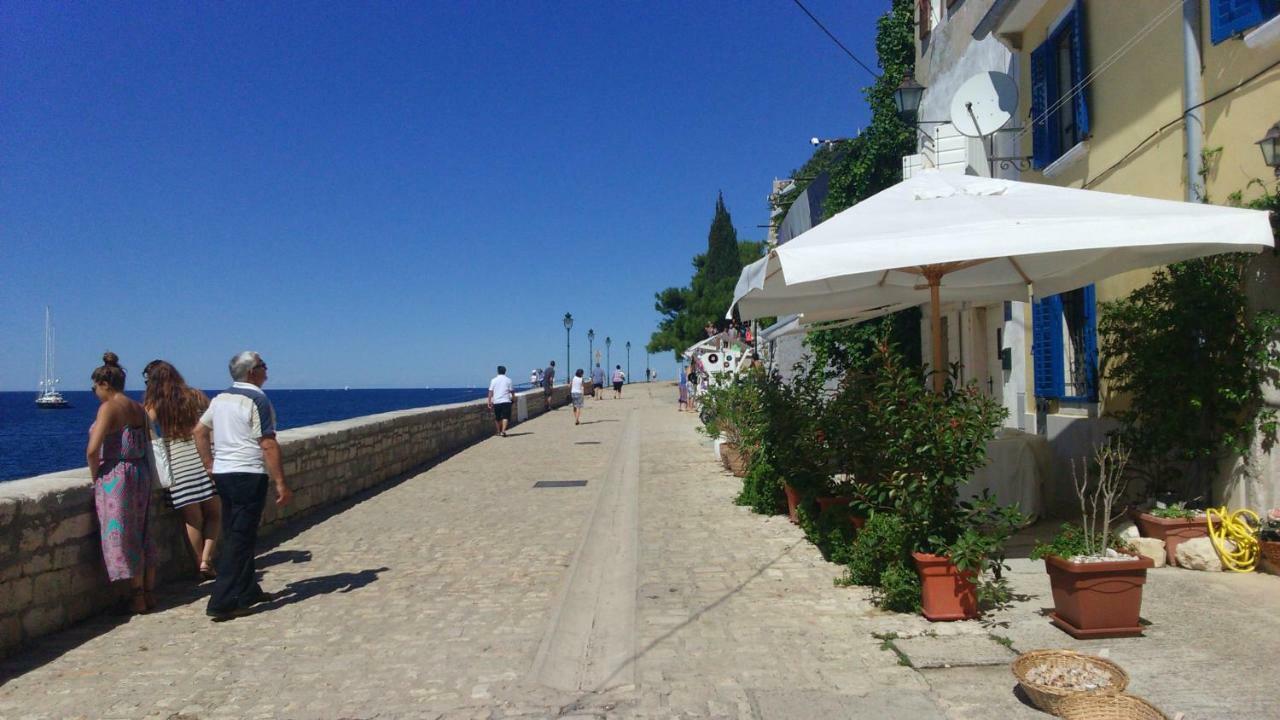 Center Of Rovinj, Sea View Apartment Kültér fotó